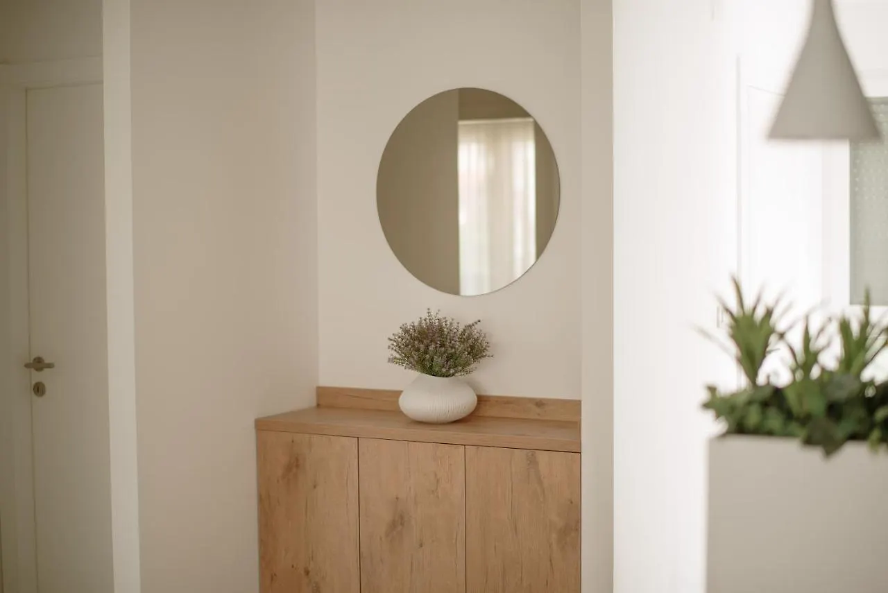 Apartments Adriatic Pearl 트로기르