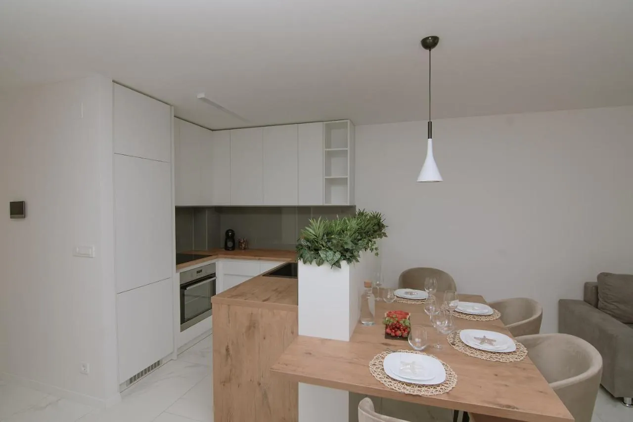 Apartments Adriatic Pearl 트로기르